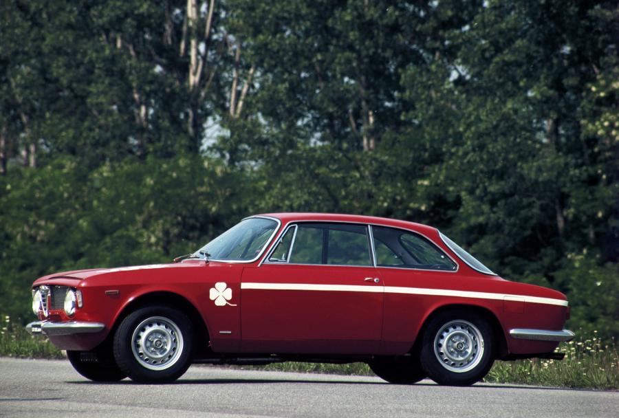  Alfa Romeo GTA 1300 Junior (105.59) 1968 года  (фото 17 из 45)
